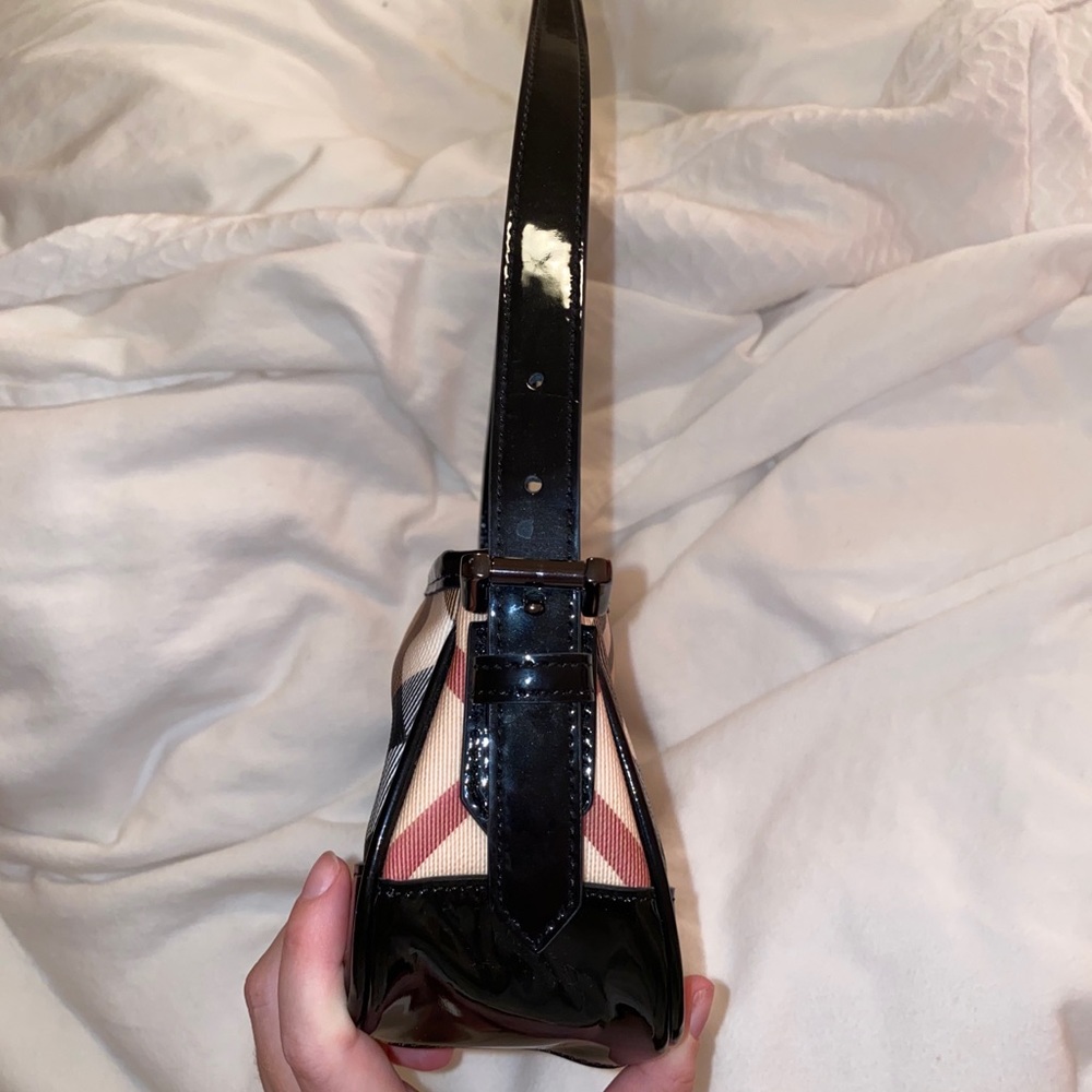 Small authentic Burberry bag - Picture 4 of 6